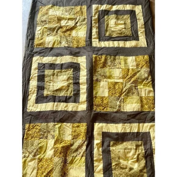 Small homemade quilt - Picture 5 of 9